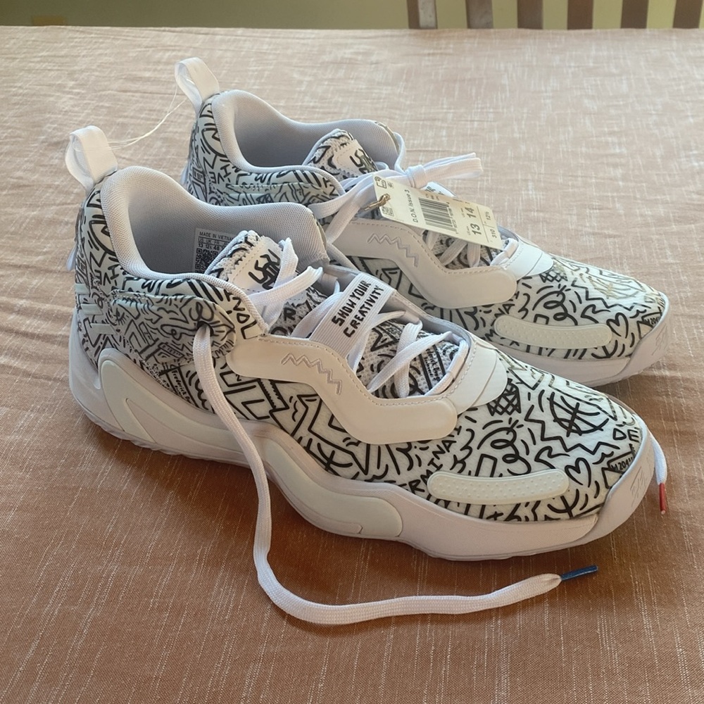 Adidas D.O.N. Issue 3 Basketball Sneaker